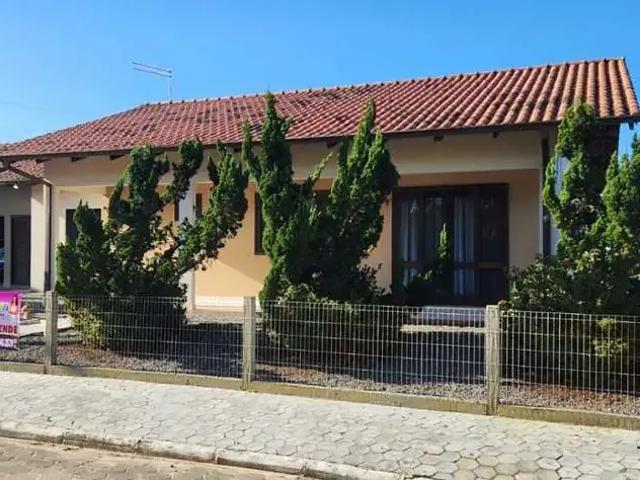 Casa / Sobrado para Venda em São Francisco do Sul/SC Centro 4 Quartos