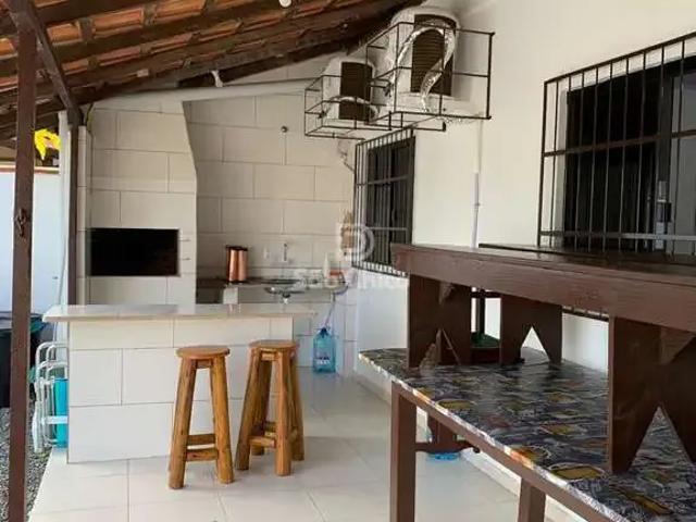 Casa / Sobrado para Venda em São Francisco do Sul/SC Centro 2 Quartos