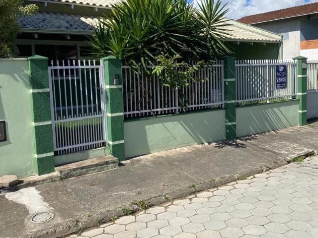 Casa / Sobrado para Venda em São Francisco do Sul/SC Enseada 3 Quartos