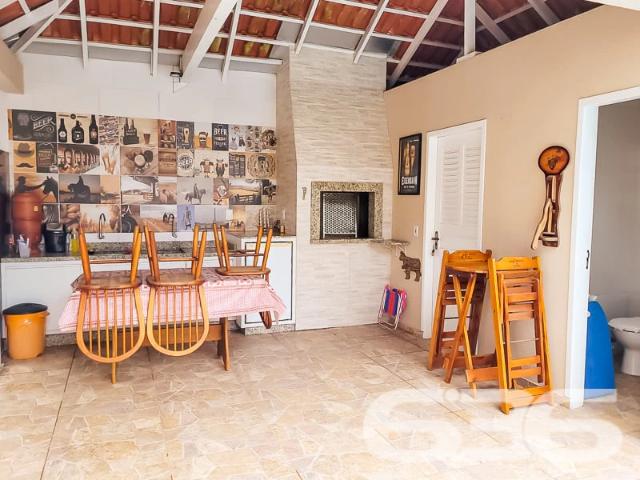 Casa / Sobrado para Venda em São Francisco do Sul/SC Enseada 4 Quartos