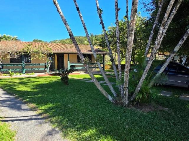 Casa / Sobrado para Venda em São Francisco do Sul/SC Paulas 4 Quartos