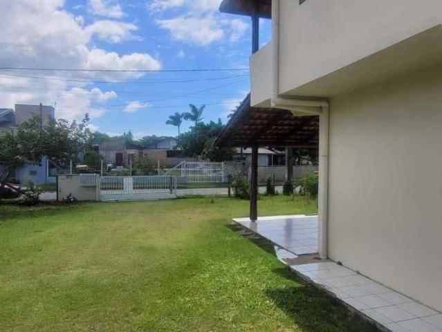 Casa / Sobrado para Venda em São Francisco do Sul/SC Praia do Ervino 4 Quartos
