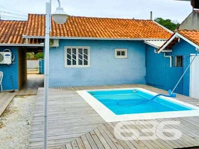 Casa / Sobrado para Venda em São Francisco do Sul/SC Praia do Ervino 3 Quartos