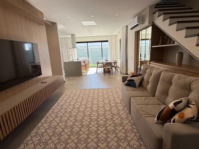 Casa / Sobrado para Venda em São Francisco do Sul/SC Praia Grande 3 Quartos
