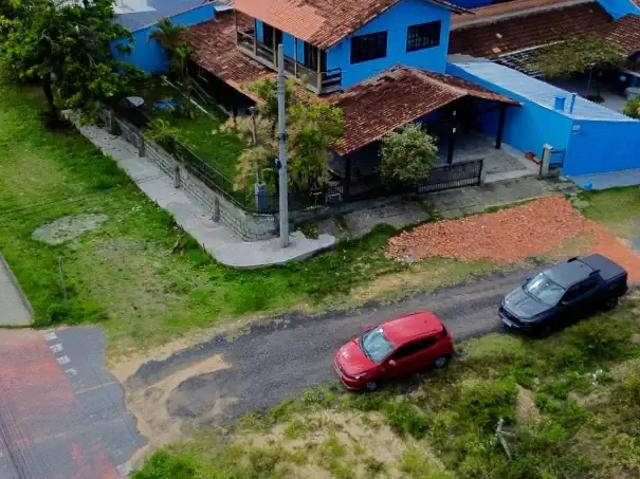 Casa / Sobrado para Venda em São Francisco do Sul/SC Praia Grande 3 Quartos