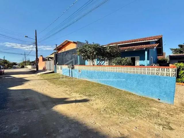 Casa / Sobrado para Venda em São Francisco do Sul/SC Praia Grande 3 Quartos