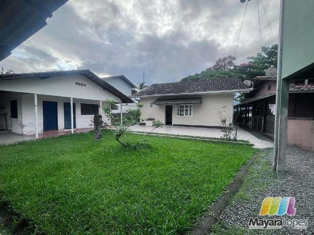 Casa / Sobrado para Venda em São Francisco do Sul/SC Centro 6 Quartos