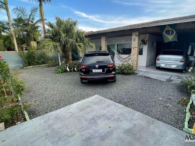 Casa / Sobrado para Venda em São Francisco do Sul/SC Ubatuba 3 Quartos
