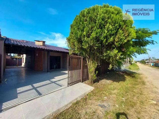 Casa / Sobrado para Venda em São Francisco do Sul/SC Ubatuba 3 Quartos