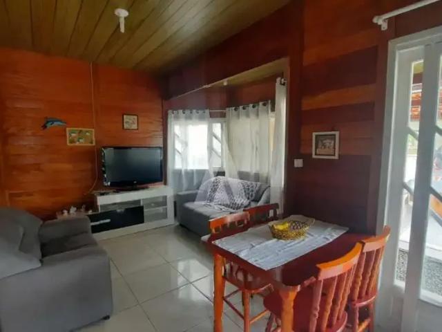 Casa / Sobrado para Venda em São Francisco do Sul/SC Ubatuba 3 Quartos