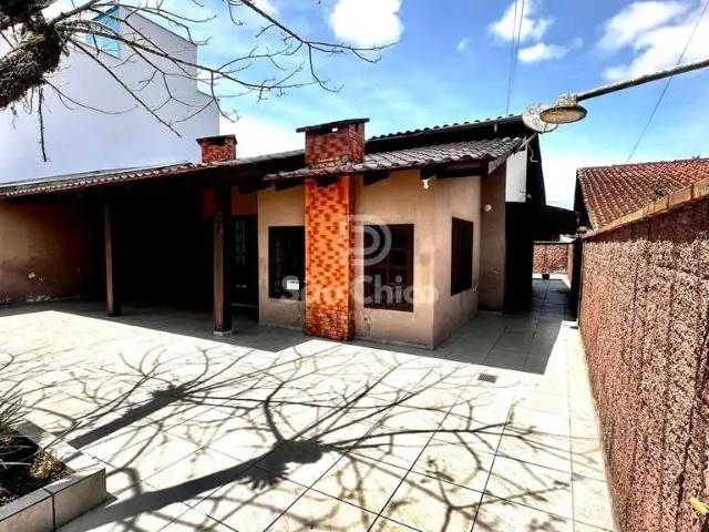 Casa / Sobrado para Venda em São Francisco do Sul/SC Ubatuba 3 Quartos