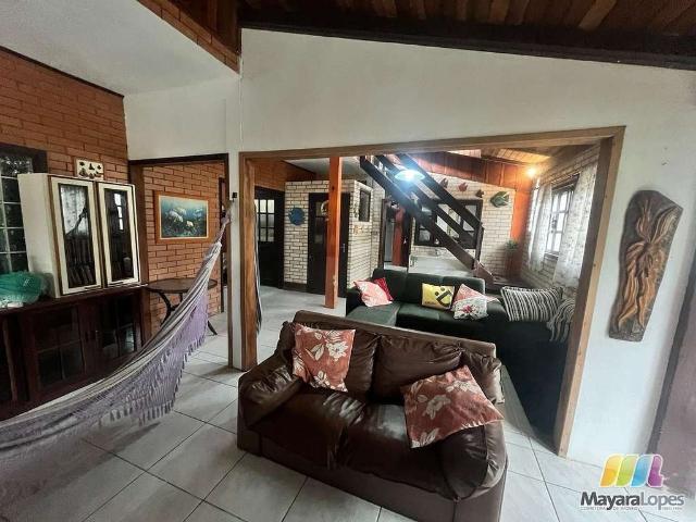 Casa / Sobrado para Venda em São Francisco do Sul/SC Centro 4 Quartos