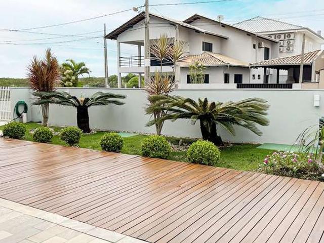 Casa / Sobrado para Venda em São Francisco do Sul/SC Capri 4 Quartos