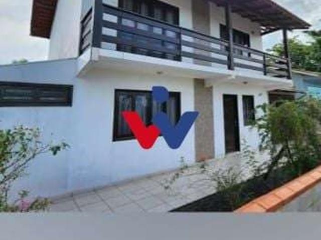 Casa / Sobrado para Venda em São Francisco do Sul/SC Ubatuba 4 Quartos