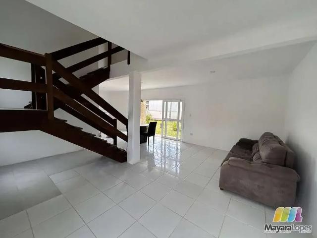 Casa / Sobrado para Venda em São Francisco do Sul/SC Ubatuba 5 Quartos