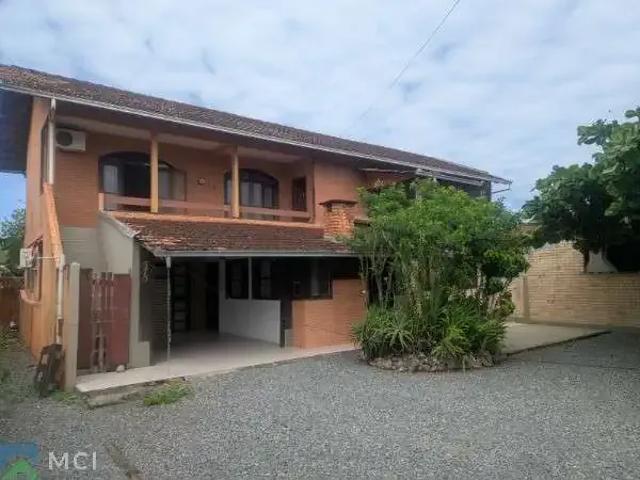 Casa / Sobrado para Venda em São Francisco do Sul/SC Ubatuba 5 Quartos