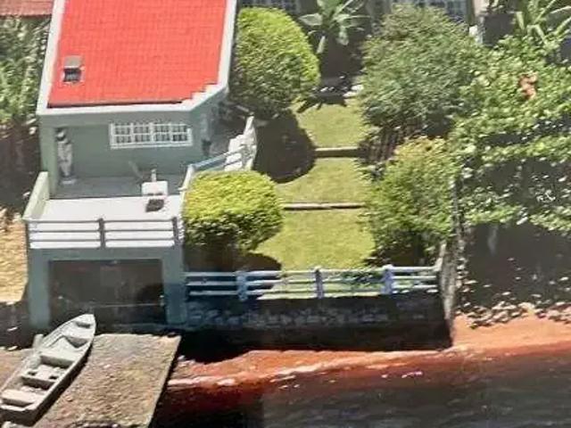 Casa / Sobrado para Venda em São Francisco do Sul/SC Ubatuba 6 Quartos