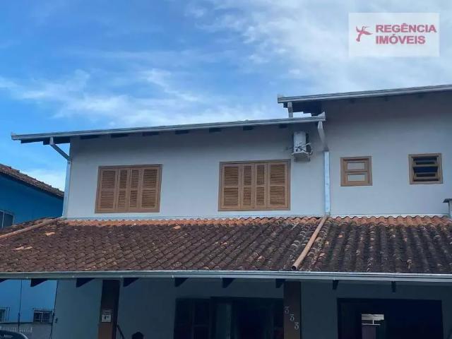 Casa / Sobrado para Venda em São Francisco do Sul/SC Ubatuba 6 Quartos