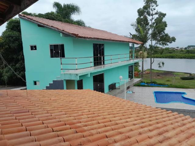 Casa / Sobrado para Venda em São Francisco do Sul/SC Ubatuba 8 Quartos