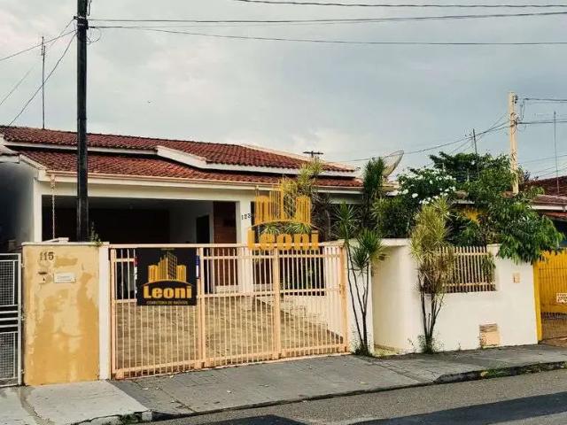 Casa / Sobrado para Venda em São João da Boa Vista/SP Jardim Vila Rica 3 Quartos
