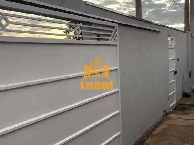 Casa / Sobrado para Venda em São João da Boa Vista/SP Parque dos Resedás 2 Quartos