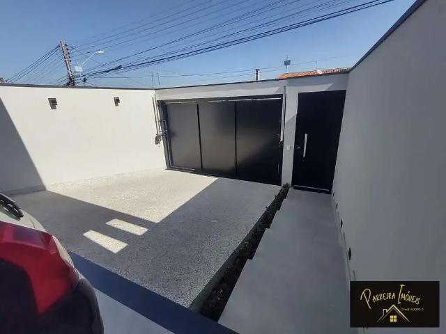 Casa / Sobrado para Venda em São João da Boa Vista/SP Recanto do Lago 3 Quartos