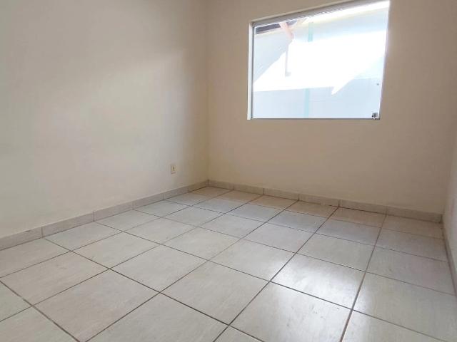 Casa / Sobrado para Venda em São José da Lapa/MG Dom Pedro 3 Quartos