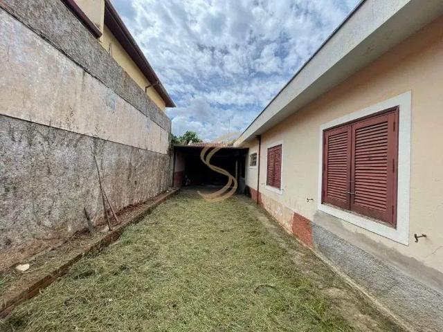 Casa / Sobrado para Venda em São José do Rio Pardo/SP Vila Formosa 4 Quartos