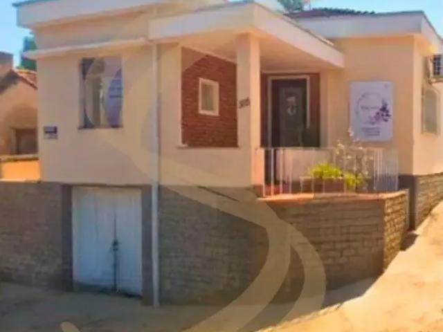 Casa / Sobrado para Venda em São José do Rio Pardo/SP Vila Pereira 2 Quartos
