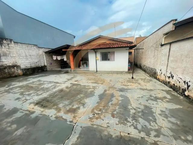 Casa / Sobrado para Venda em São José do Rio Pardo/SP Vila Verde 3 Quartos