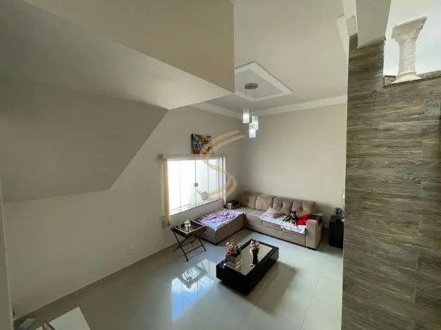 Casa / Sobrado para Venda em São José do Rio Pardo/SP Vila Verde 4 Quartos