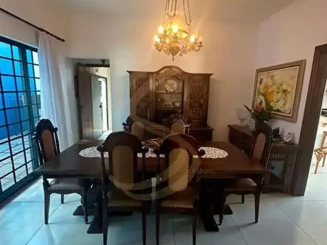 Casa / Sobrado para Venda em São José do Rio Pardo/SP Centro 4 Quartos