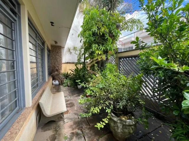 Casa / Sobrado para Venda em São José do Rio Pardo/SP Centro 5 Quartos