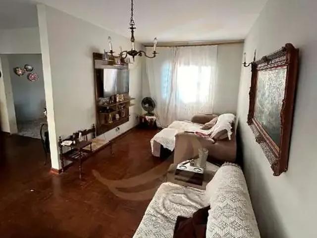 Casa / Sobrado para Venda em São José do Rio Pardo/SP Centro 5 Quartos
