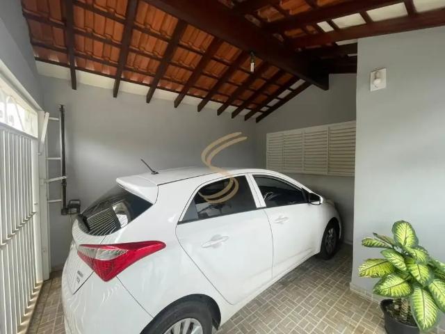 Casa / Sobrado para Venda em São José do Rio Pardo/SP Jardim Aeroporto 4 Quartos