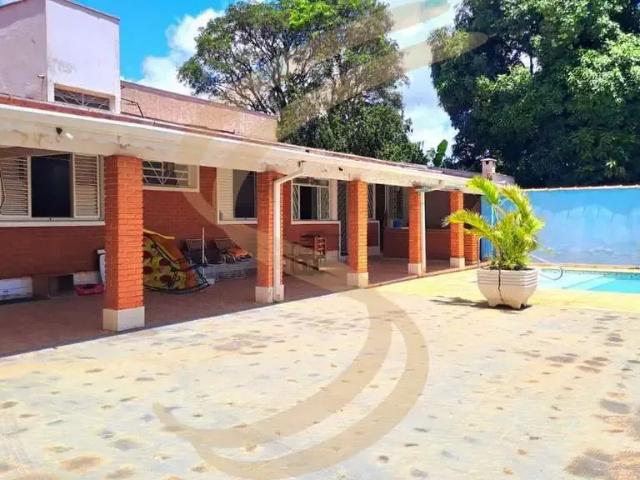Casa / Sobrado para Venda em São José do Rio Pardo/SP Jardim São Roque 6 Quartos