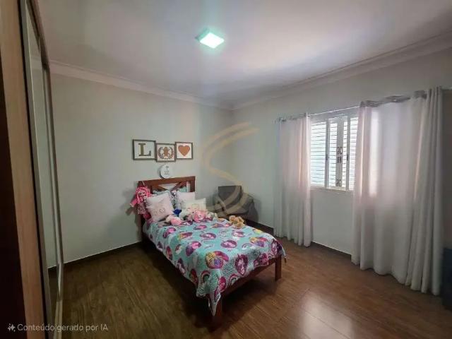 Casa / Sobrado para Venda em São José do Rio Pardo/SP Jardim Santos Dumont 3 Quartos