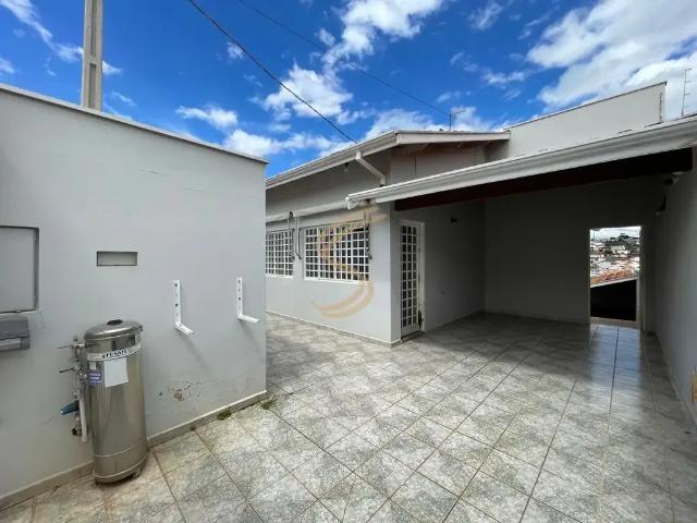 Casa / Sobrado para Venda em São José do Rio Pardo/SP Jardim Santa Tereza 4 Quartos