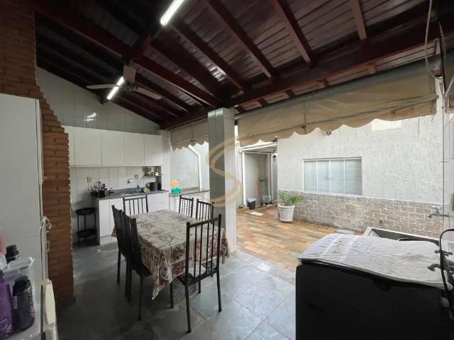 Casa / Sobrado para Venda em São José do Rio Pardo/SP João de Oliveira Machado 3 Quartos