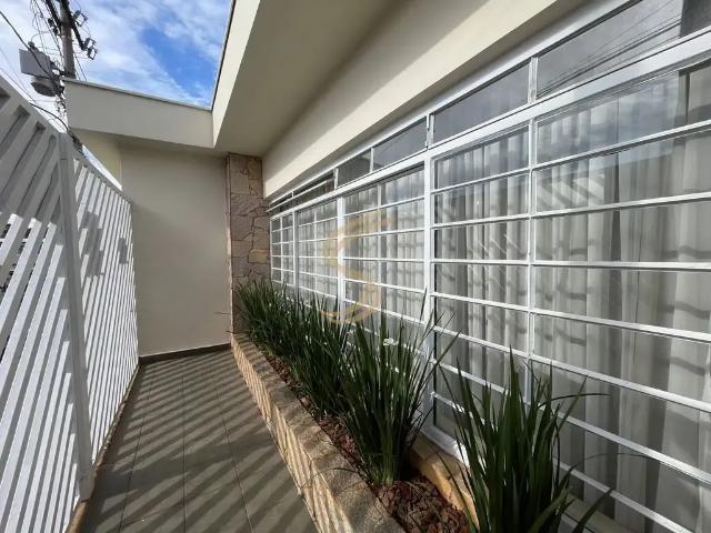 Casa / Sobrado para Venda em São José do Rio Pardo/SP Santo Antônio 3 Quartos
