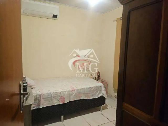 Casa / Sobrado para Venda em São José do Rio Preto/SP Conjunto Habitacional CAIC 4 Quartos