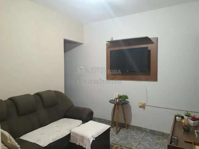 Casa / Sobrado para Venda em São José do Rio Preto/SP Conjunto Habitacional São Deocleciano 4 Quartos
