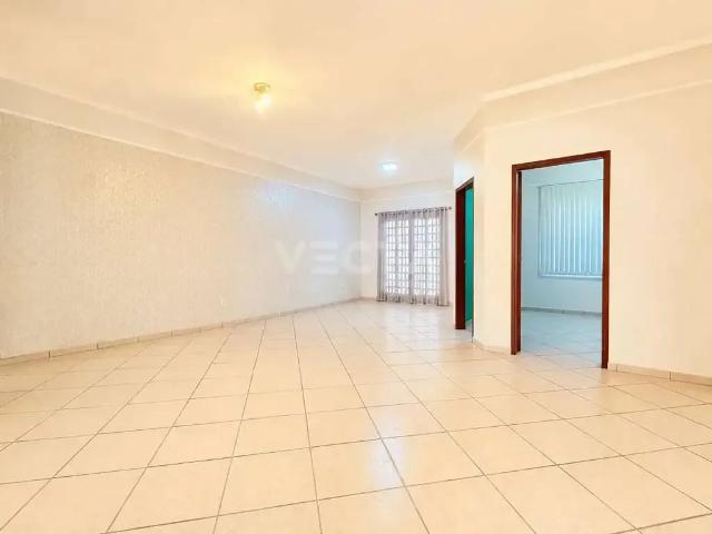 Casa / Sobrado para Venda em São José do Rio Preto/SP Santos Dumont 3 Quartos