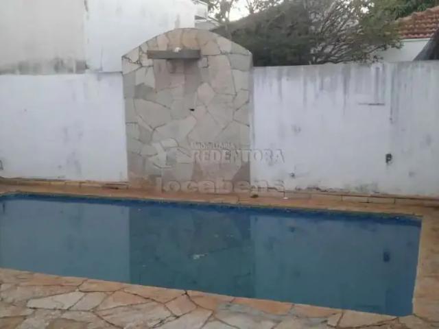 Casa / Sobrado para Venda em São José do Rio Preto/SP Jardim Santa Catarina 4 Quartos