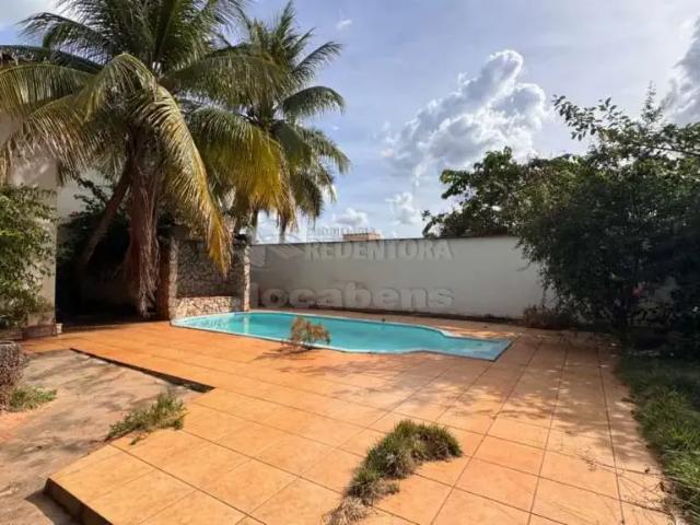 Casa / Sobrado para Venda em São José do Rio Preto/SP Parque Residencial Comendador Mançor Daud 5 Quartos