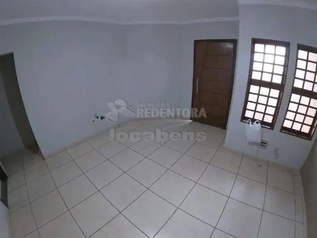 Casa / Sobrado para Venda em São José do Rio Preto/SP Parque Residencial Universo 3 Quartos