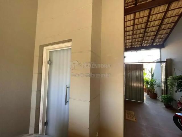 Casa / Sobrado para Venda em São José do Rio Preto/SP Residencial Califórnia 3 Quartos