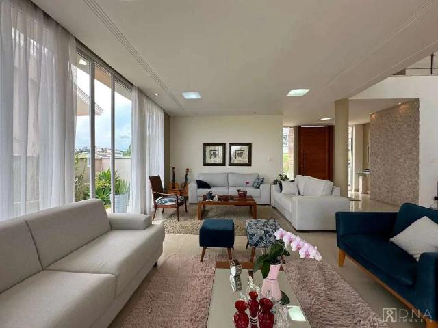 Casa / Sobrado para Venda em São José dos Campos/SP Condomínio Reserva do Paratehy 4 Quartos