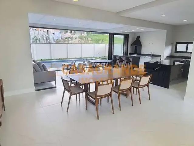 Casa / Sobrado para Venda em São José dos Campos/SP Condomínio Residencial Alphaville II 5 Quartos