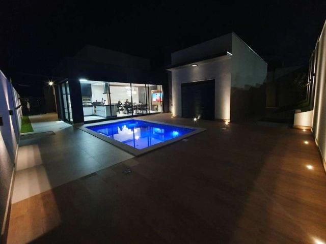 Casa / Sobrado para Venda em São José dos Campos/SP Condomínio Residencial Colinas do Paratehy 4 Quartos